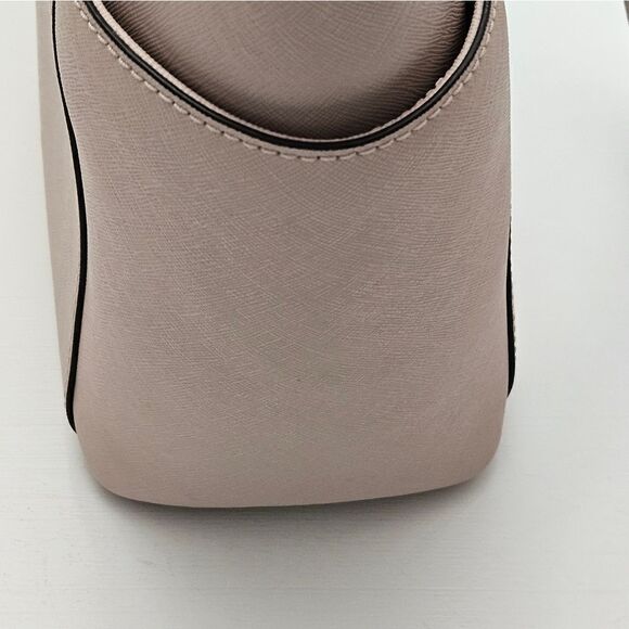 PRICE REDUCED!!EUC, Michael Kors bag in dusty rose - Picture 4 of 7